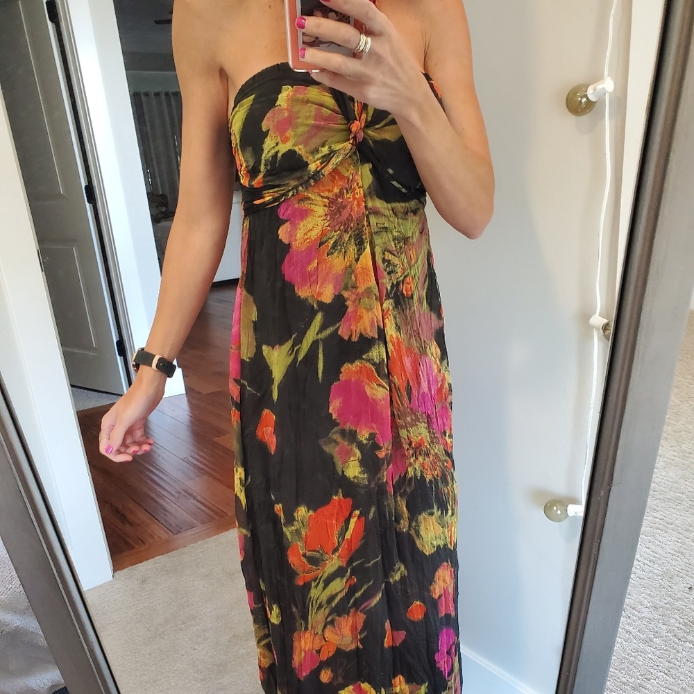 Floral backless maxi dress